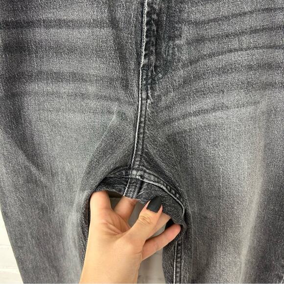 NWT Old Navy Washed Grey Black Mid Rise Boyfriend Jeans Size 16 - Picture 7 of 9